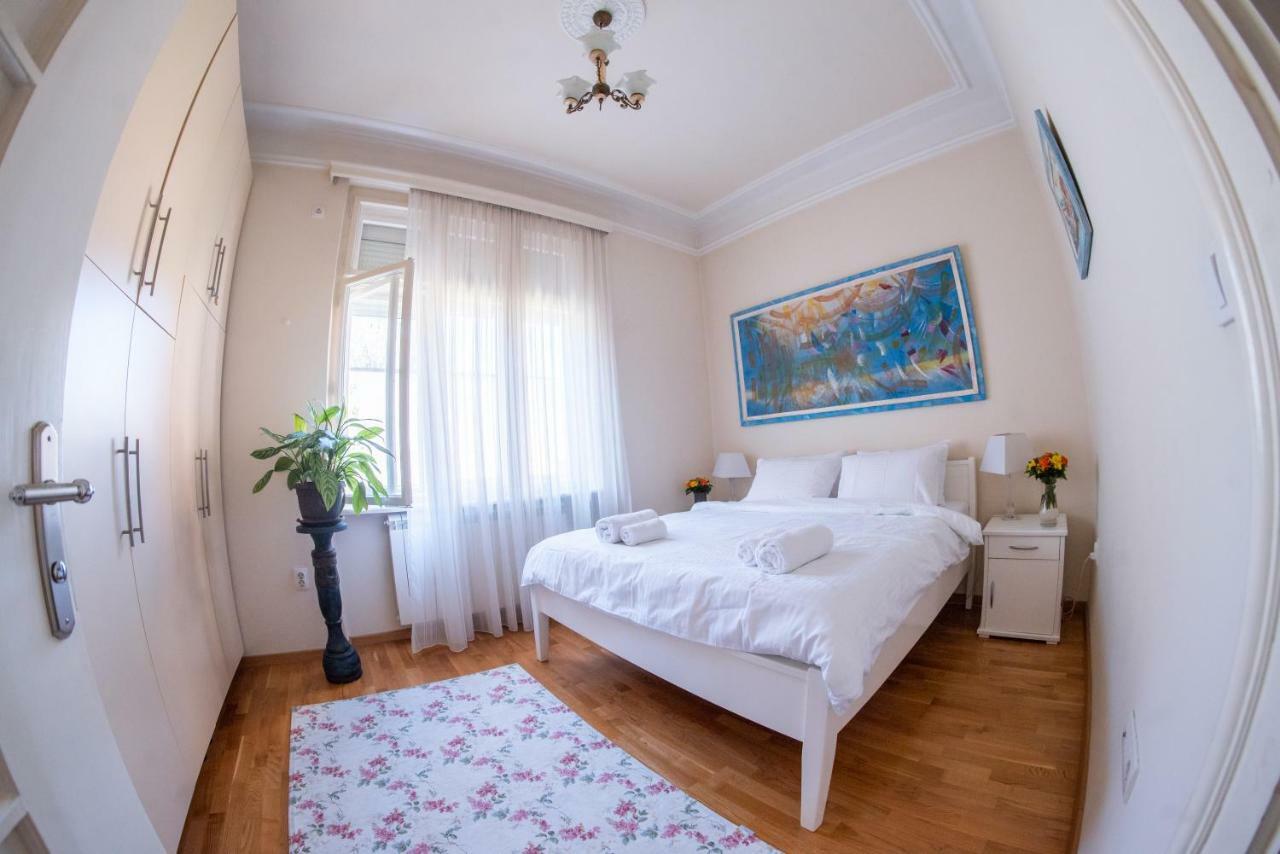 Crown Apartment With Garden View 贝尔格莱德 外观 照片